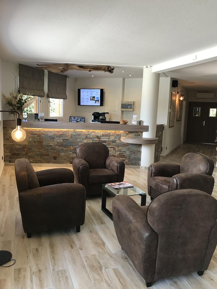 Best Western Le Vauban Prades  Exteriör bild