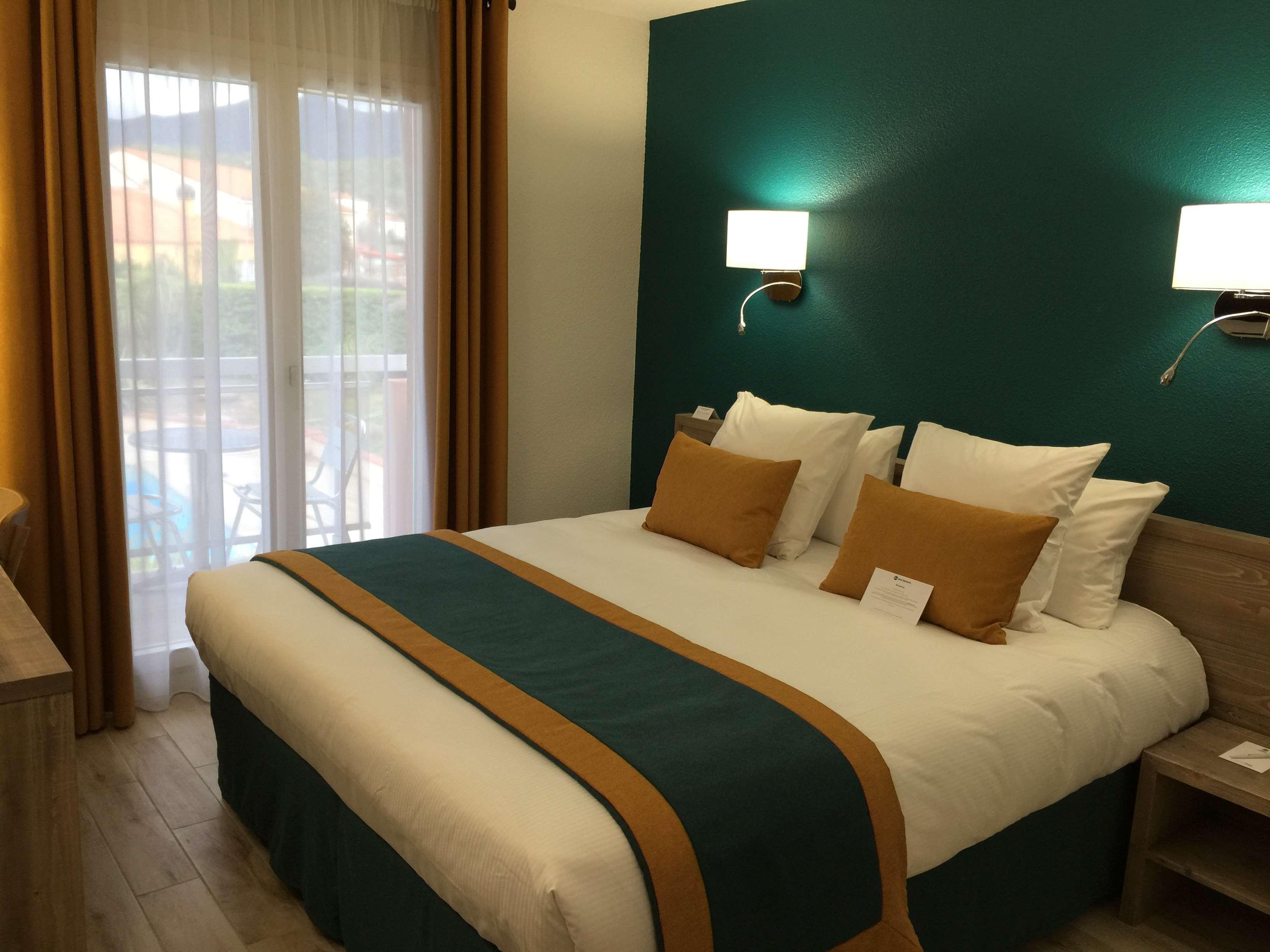 Best Western Le Vauban Prades  Exteriör bild