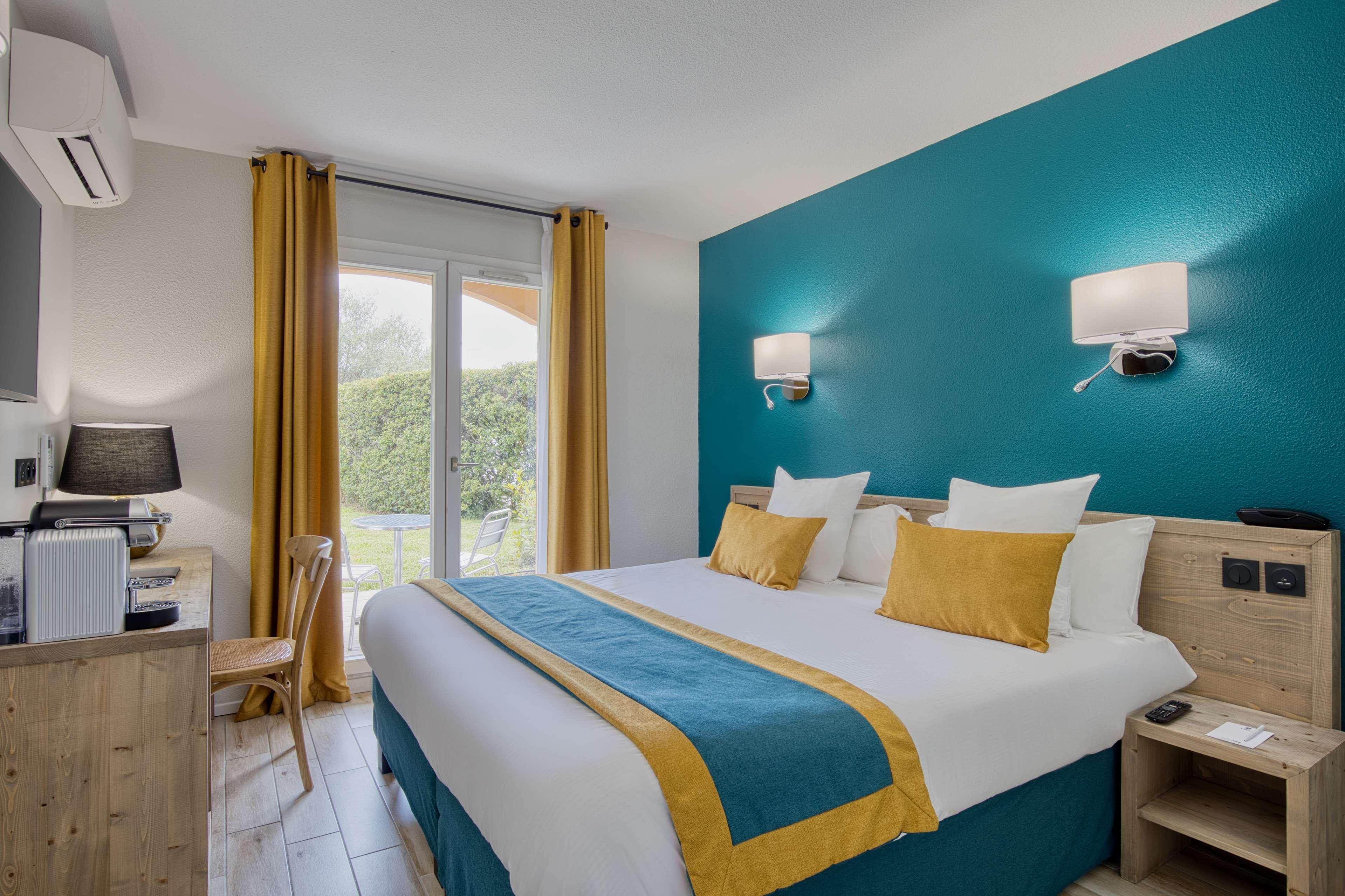 Best Western Le Vauban Prades  Exteriör bild