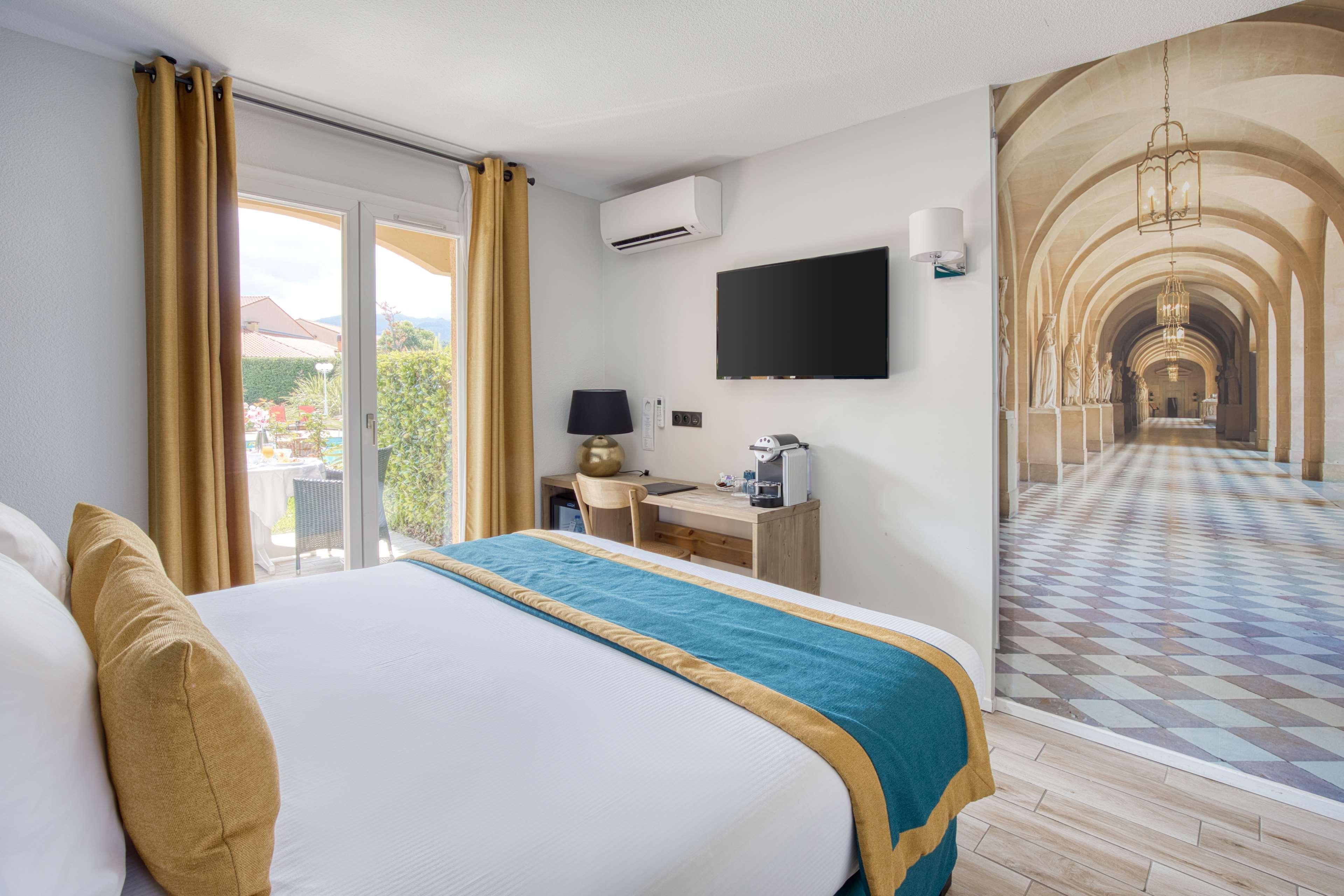 Best Western Le Vauban Prades  Exteriör bild